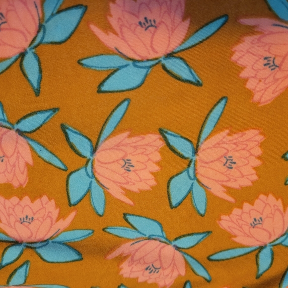 EUC Leggings Pink Water Lilies on Burnt Orange Background - Picture 2 of 3